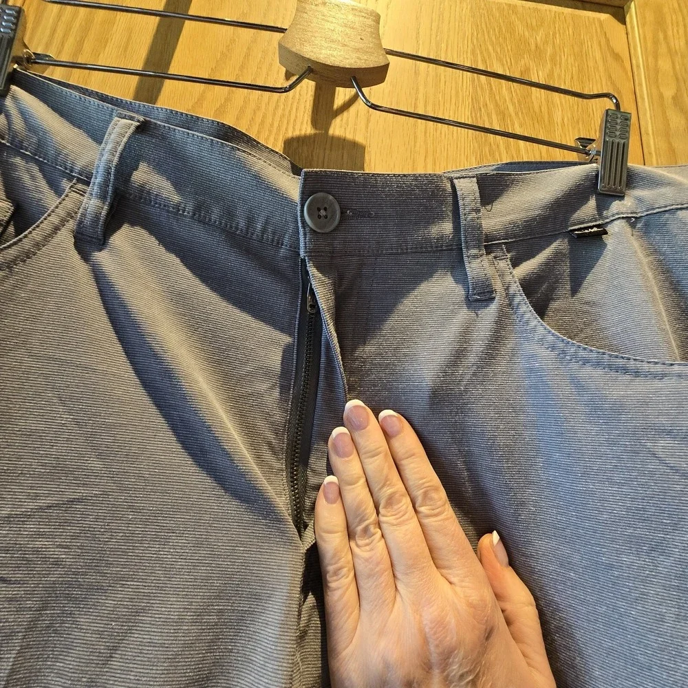 Travis Mathew Pants Mens 36 x33 Gray Chino Stretch Golf Casual Pockets (38×32.5) - Picture 4 of 15